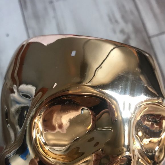 Bath and Body Works Halloween Gold Skull Soap Holder AND Soap - Brand New - Picture 10 of 10